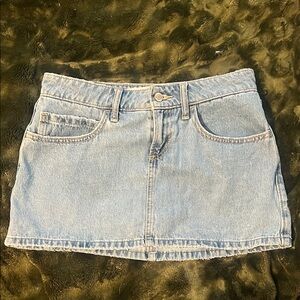 Hollister Low-Rise Denim Mini Skirt